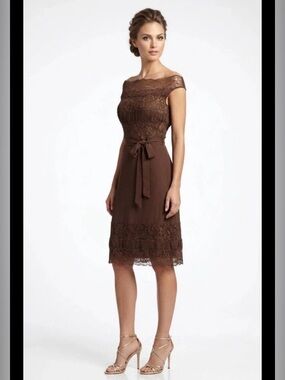 1960s Harvey Berin Karen Stark Lace Details Silk Chiffon Brown Dress Belt XS-S